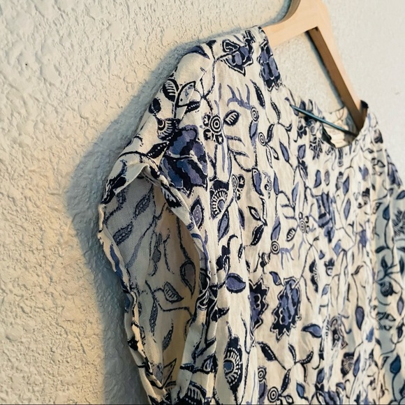 Rachel Zoe Button Back White & Blue Floral Linen Top - Picture 6 of 9